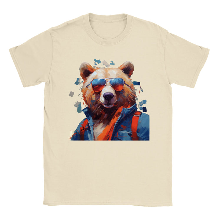 Unisex trend art design t-shirt. Bear. Luisa Viktoria